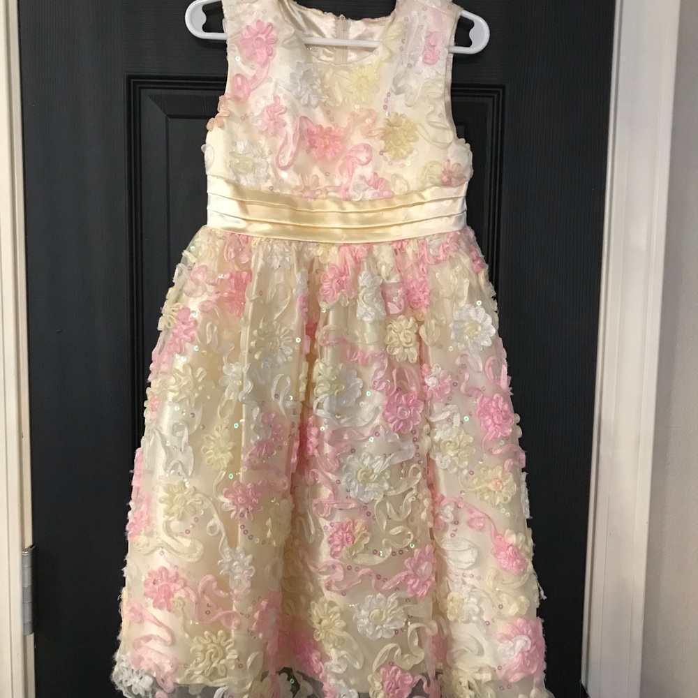 Girls party dress-Size 6